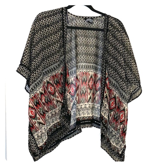 Angie Tops - Printed kimono size M